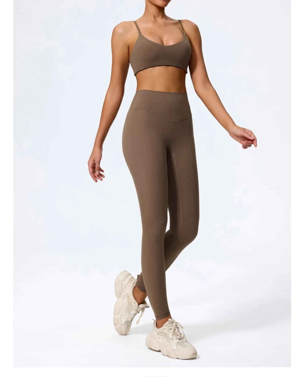 Caramel brown leggings set, front, arm out