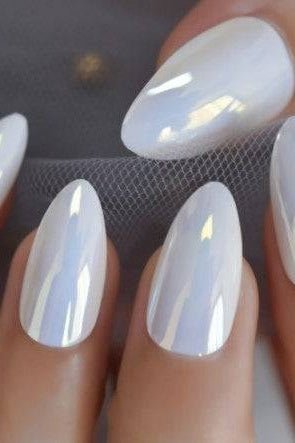 Press On Nails White Chrome Almond Glossy Nail Kit - TGC Boutique - Press On Nails