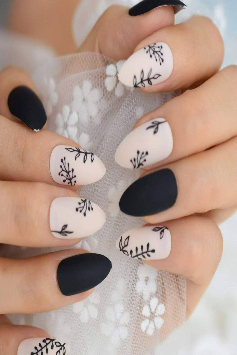 Press On Nails Black And White Matte Almond Line Design Nail Kit - TGC Boutique - Press On Nails