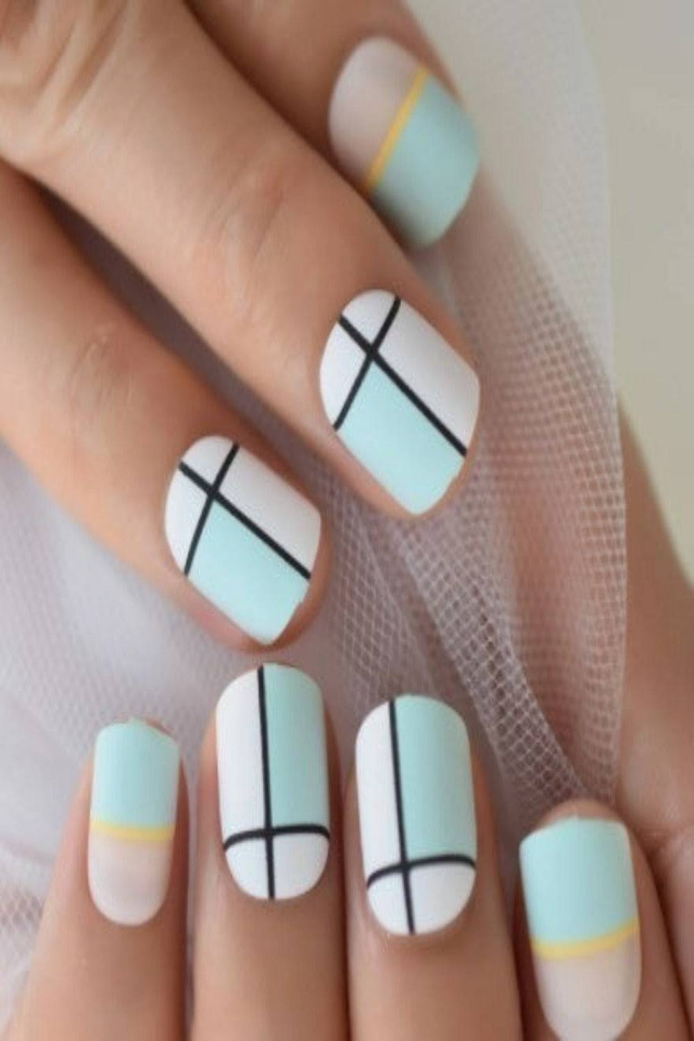 Press On Nails Green And White Matte Round Geometric Nail Kit - TGC Boutique - Press On Nails
