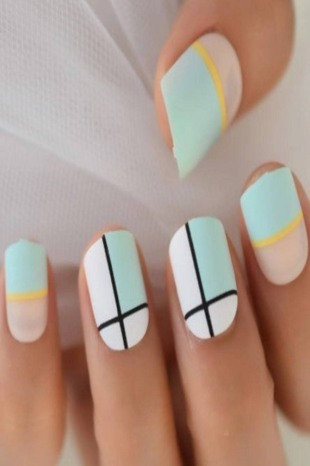 Press On Nails Green And White Matte Round Geometric Nail Kit - TGC Boutique - Press On Nails