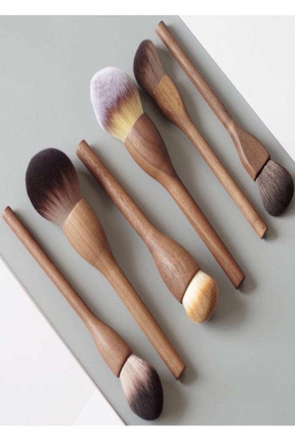 European Vintage Wood Loose Powder Makeup Brush Set - TGC Boutique - Makeup Brush Set