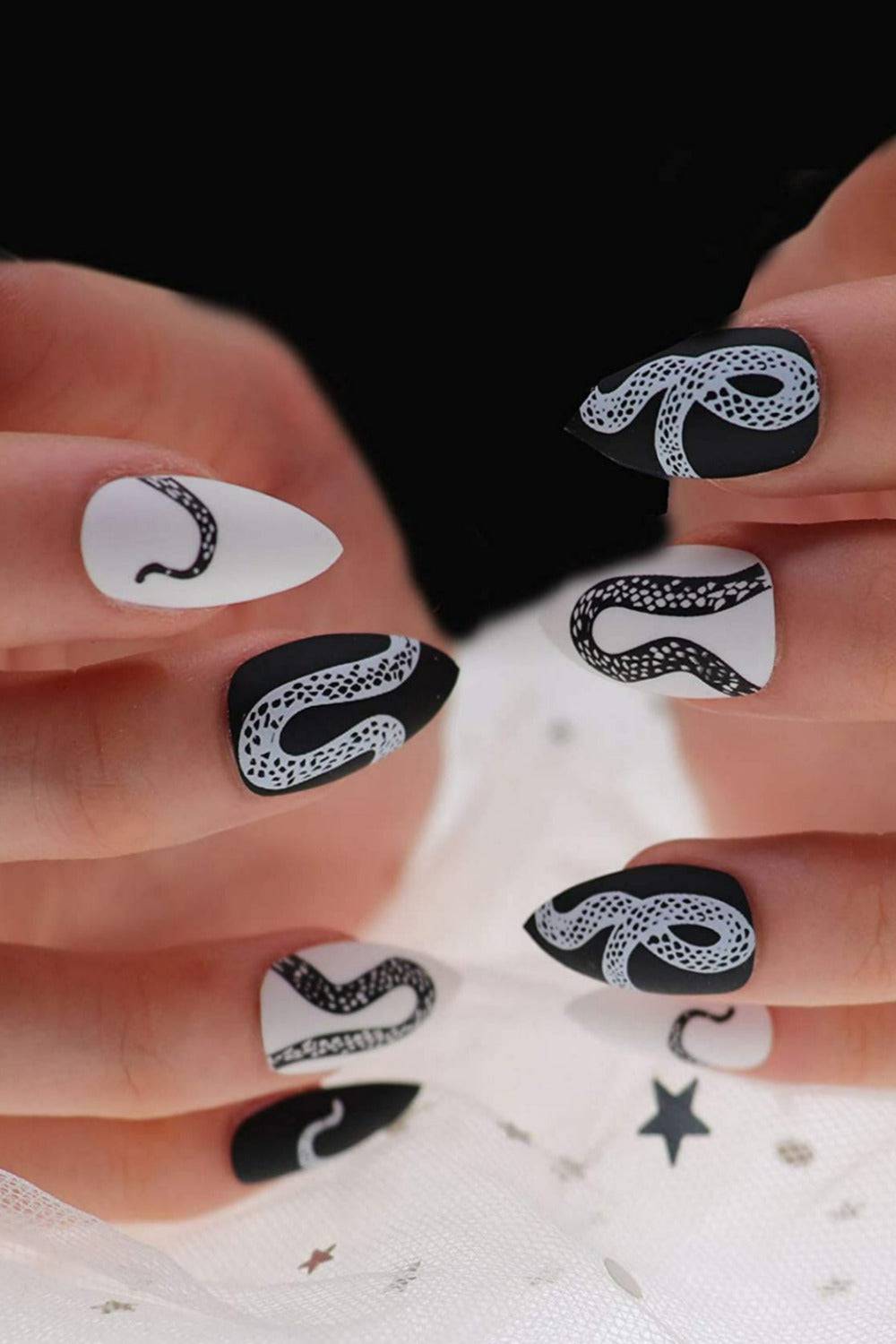 Press On Nails Matte Stiletto Snake Black And White Nails Kit - TGC Boutique - Press On Nails