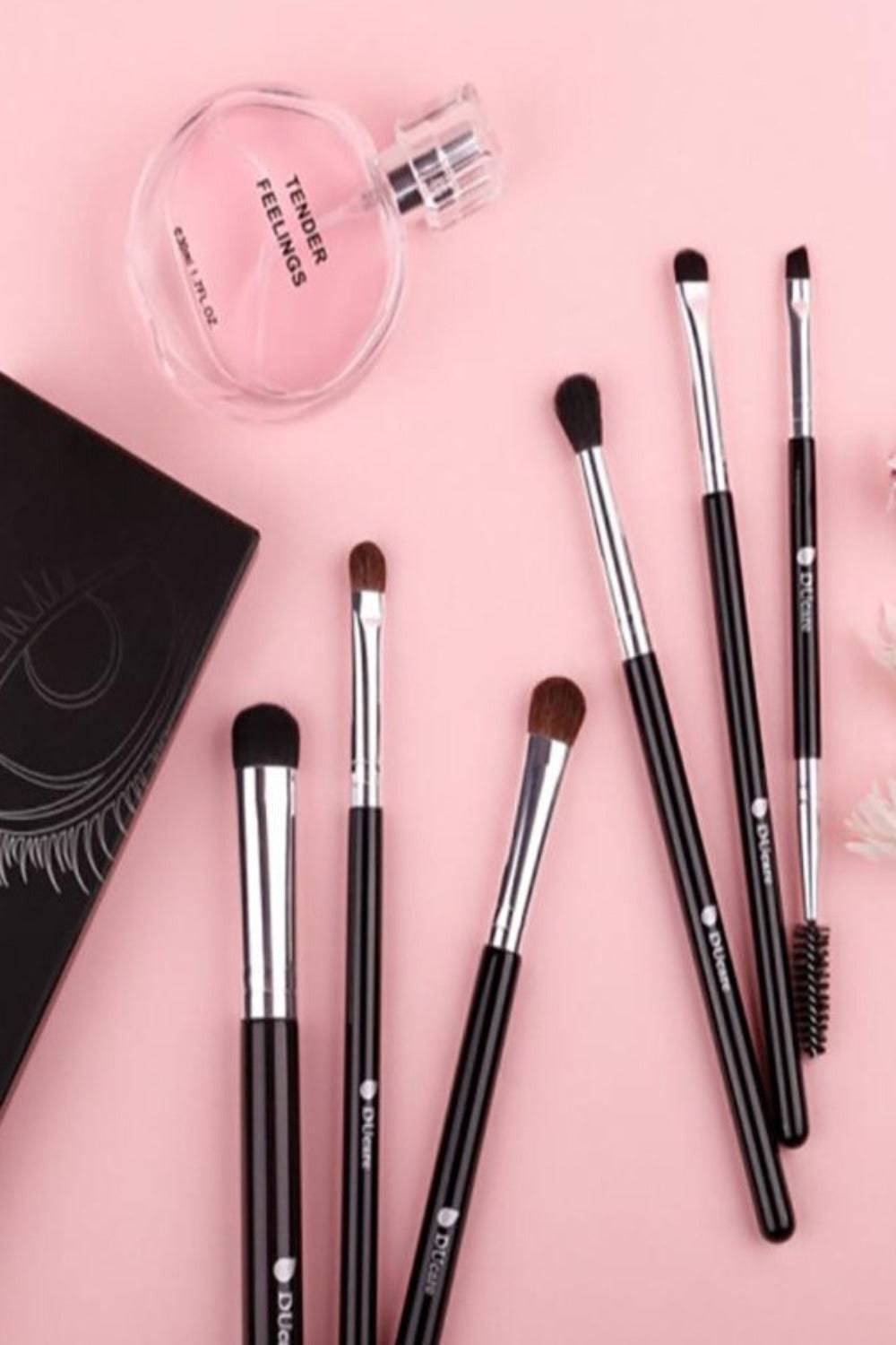 Wood Handle Cosmetic Eyeshadow Makeup Brush Set - TGC Boutique - Makeup Brush Set